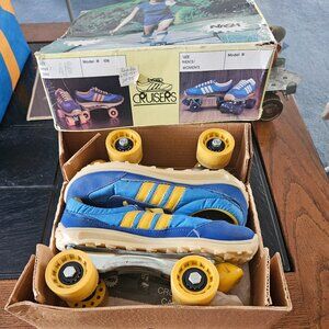 VINTAGE Blue and Yellow Cruisers Roller Skates Size 4/6 In Fantastic Condition!!
